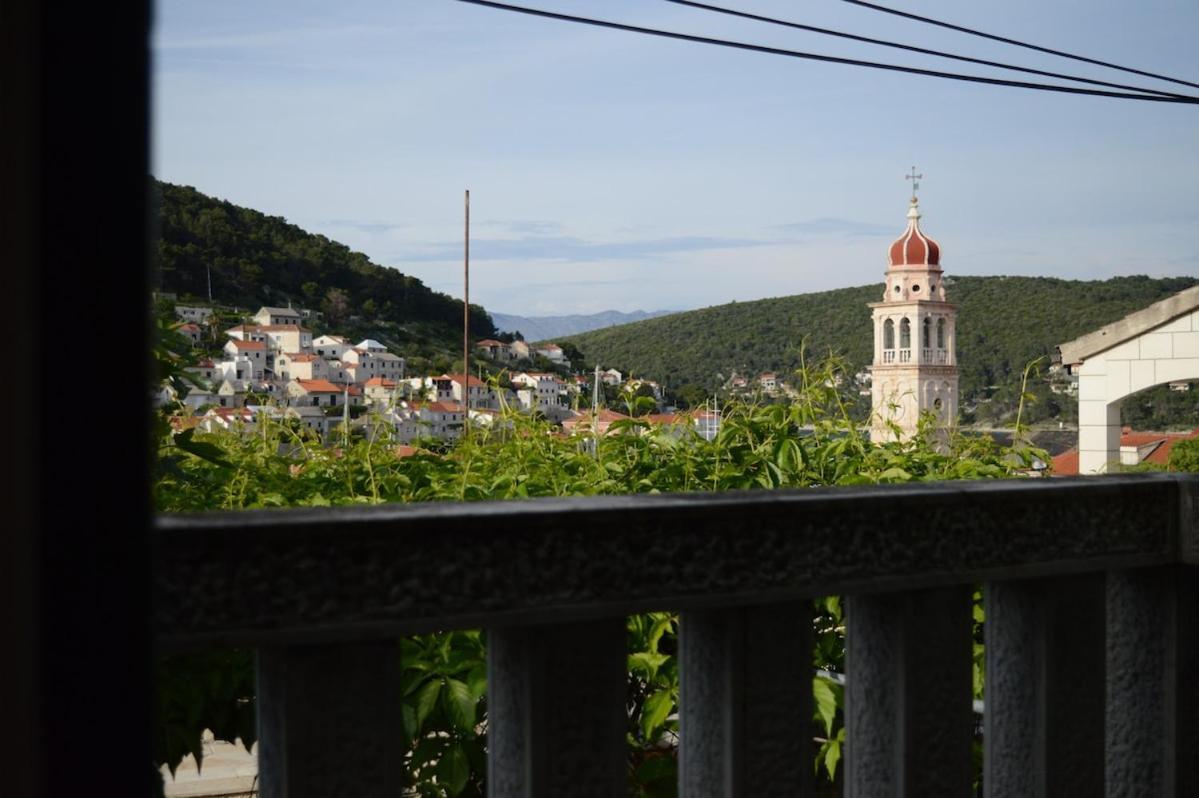 Visilo Stone House Villa Pucisca Exterior photo